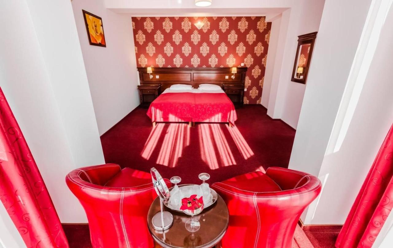 Hotel Bulevard Făgăraş 외부 사진