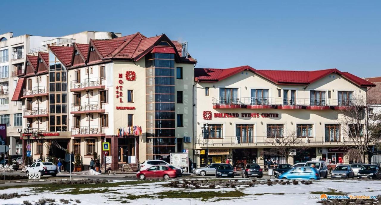 Hotel Bulevard Făgăraş 외부 사진