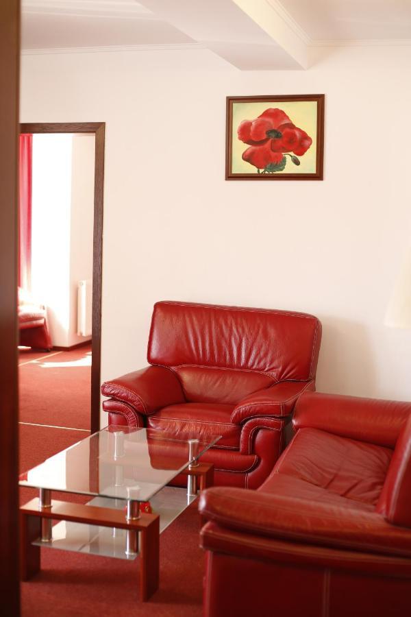 Hotel Bulevard Făgăraş 외부 사진