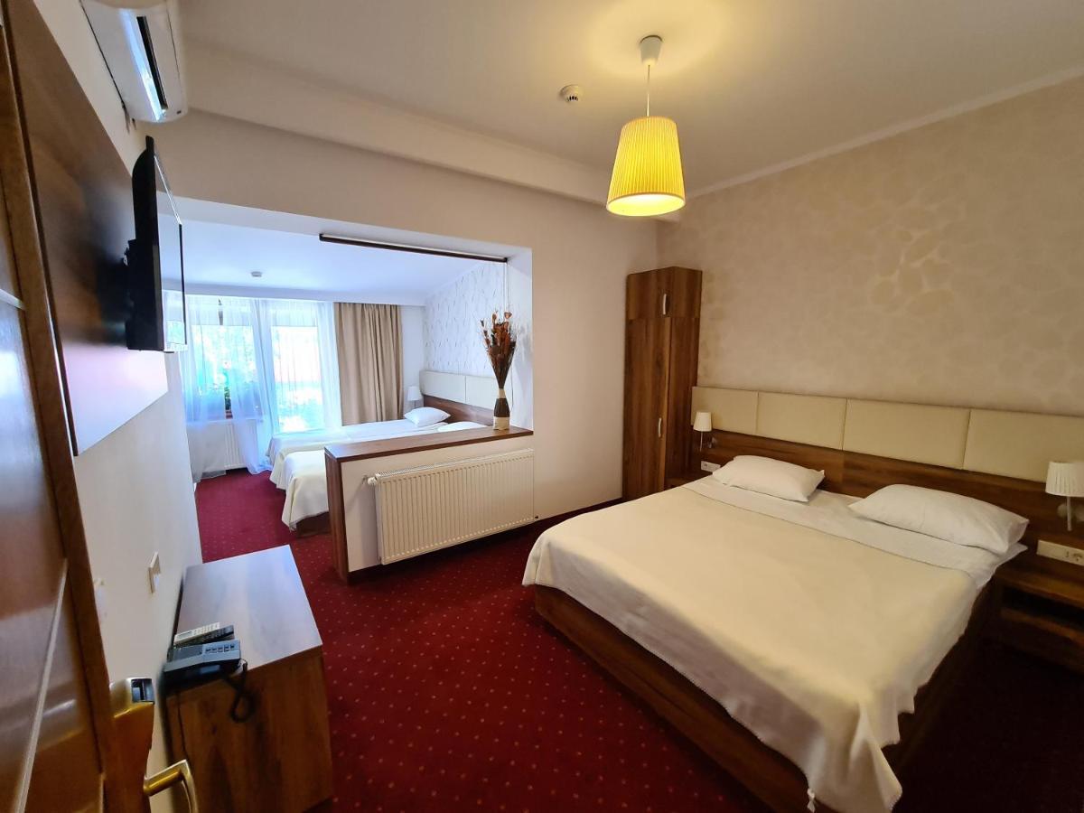 Hotel Bulevard Făgăraş 외부 사진