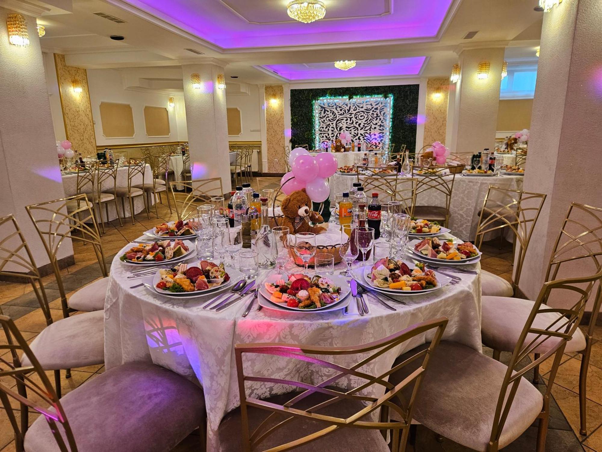Hotel Bulevard Făgăraş 외부 사진