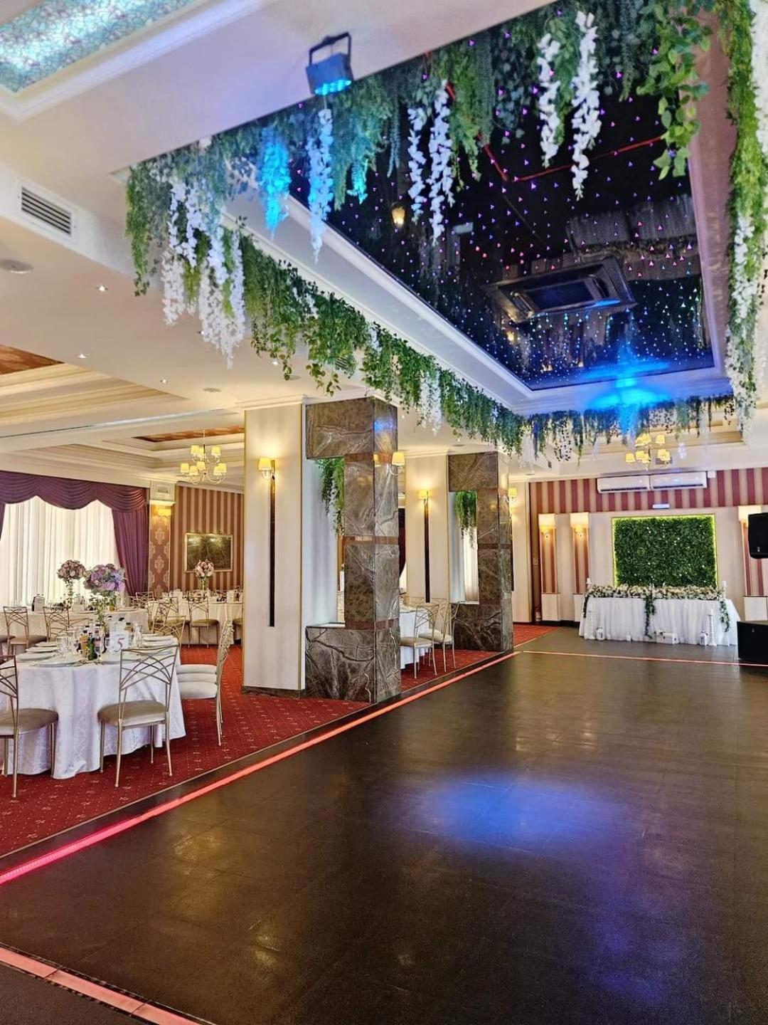 Hotel Bulevard Făgăraş 외부 사진