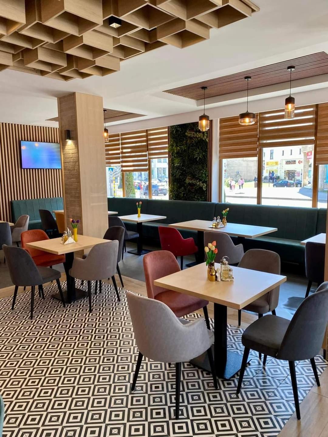 Hotel Bulevard Făgăraş 외부 사진